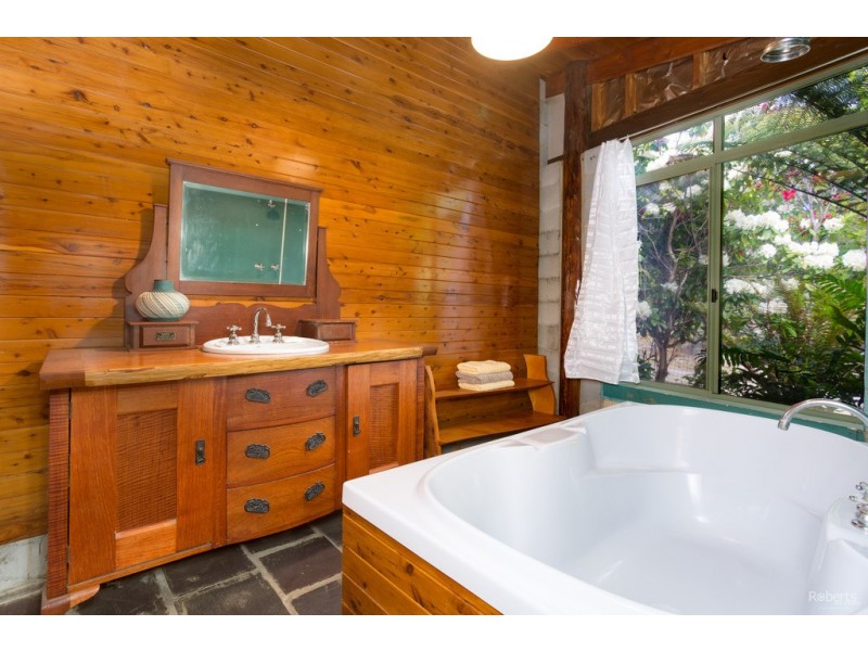 144 Cherry Farm Road, Underwood TAS 7268