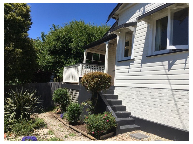 8 Strahan Road, Newstead TAS 7250