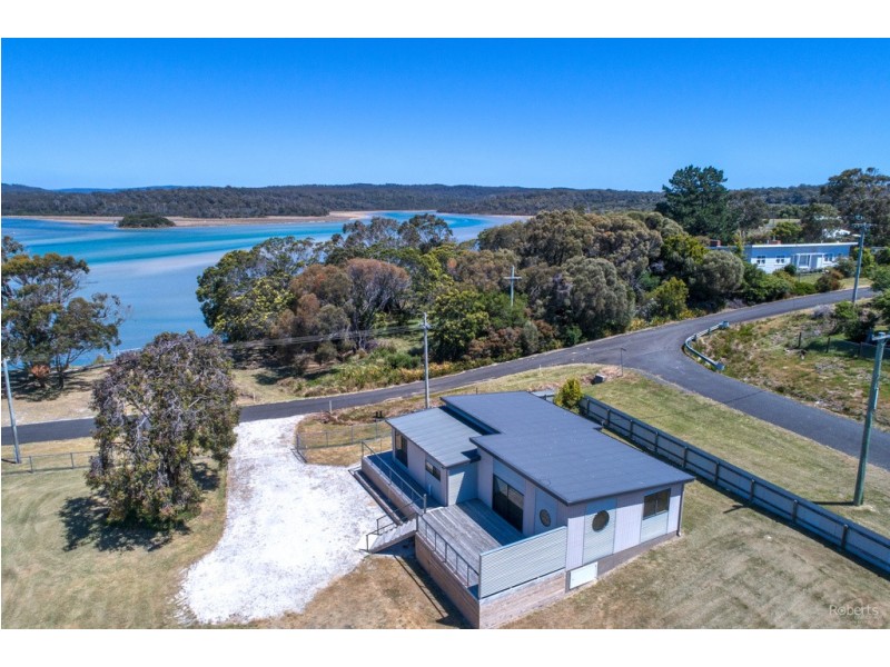 3 Davies Street, Weymouth TAS 7252