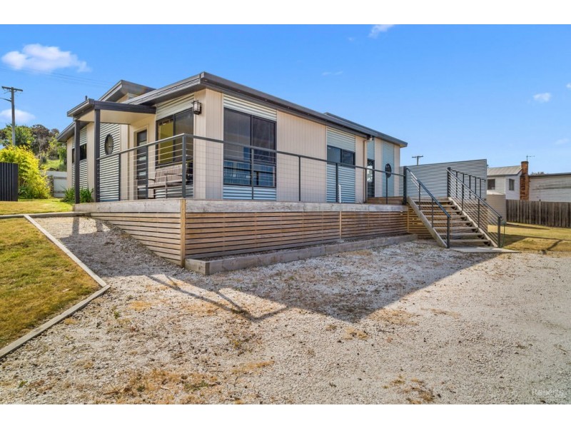 3 Davies Street, Weymouth TAS 7252