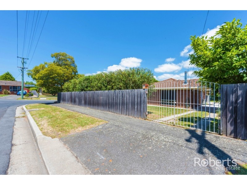 1 Bronzewing Avenue, Newnham TAS 7248