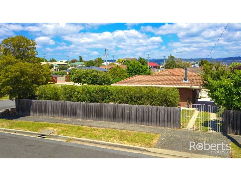 1 Bronzewing Avenue, Newnham TAS 7248