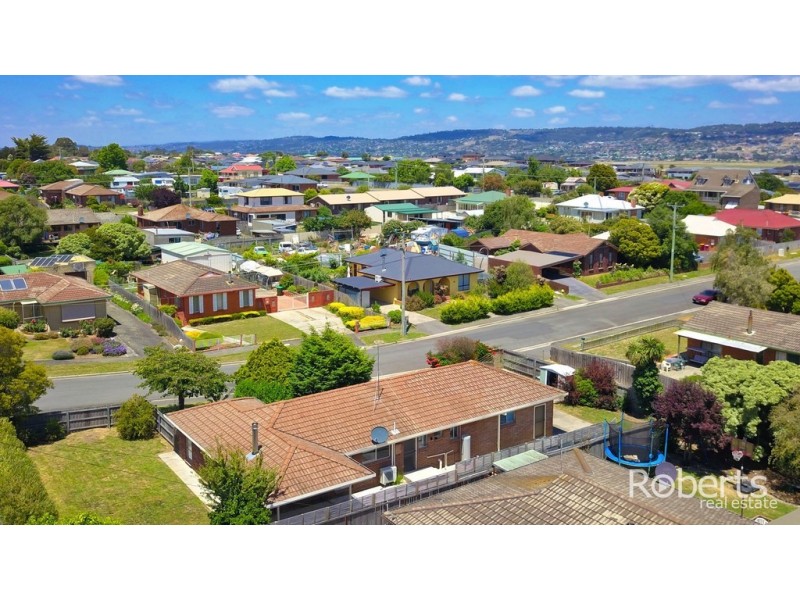 1 Bronzewing Avenue, Newnham TAS 7248