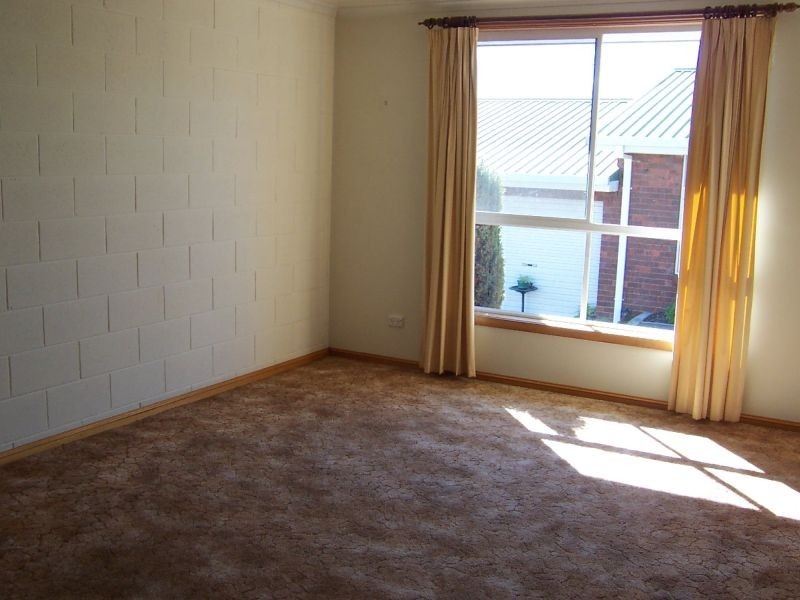 8/3 Youngtown Avenue, Youngtown TAS 7249