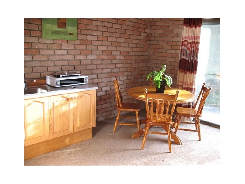 Flat – 15 Cormiston Road, Riverside TAS 7250