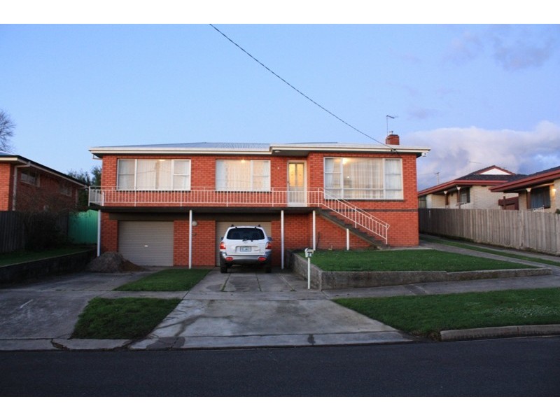 4 Swan Street, Newnham TAS 7248