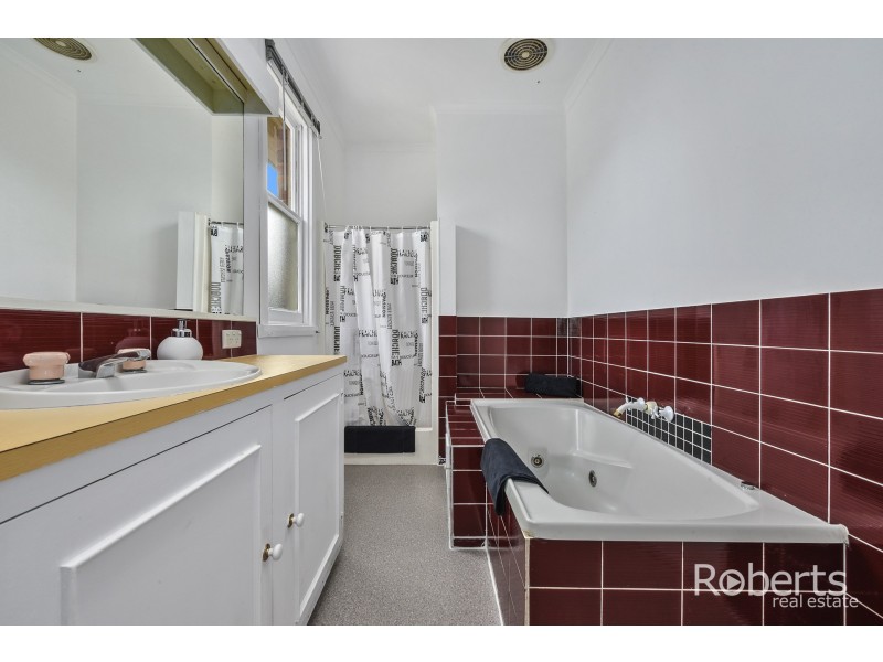 75 Gascoyne Street, Kings Meadows TAS 7249