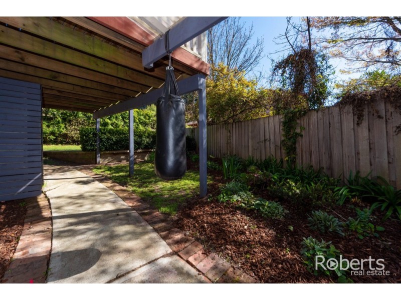 8 Luxmore Place, Prospect TAS 7250