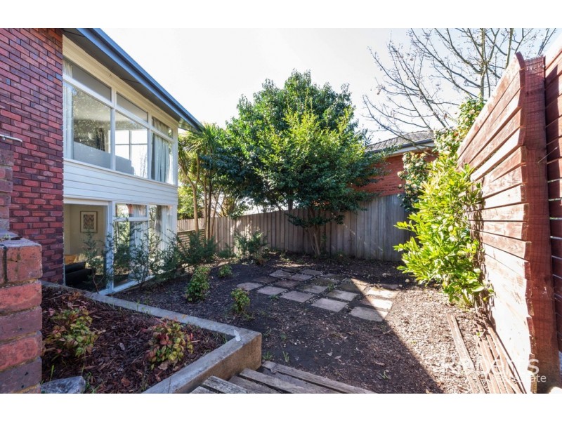 8 Luxmore Place, Prospect TAS 7250