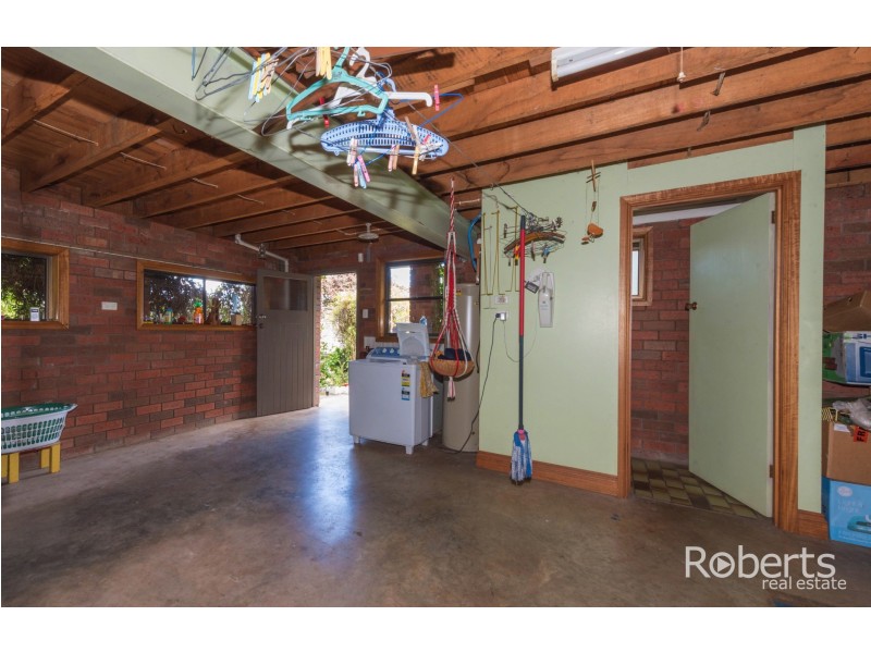 11C Churchill Cres, Newstead TAS 7250