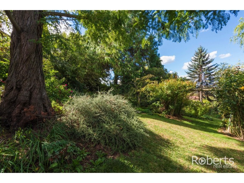 11C Churchill Cres, Newstead TAS 7250