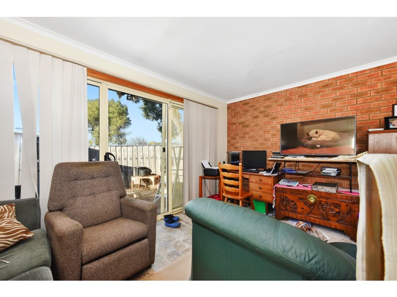 2/30b Hargrave Cres, Mayfield TAS 7248