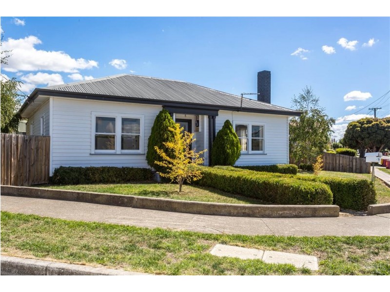 19 Rowan Avenue, Newstead TAS 7250