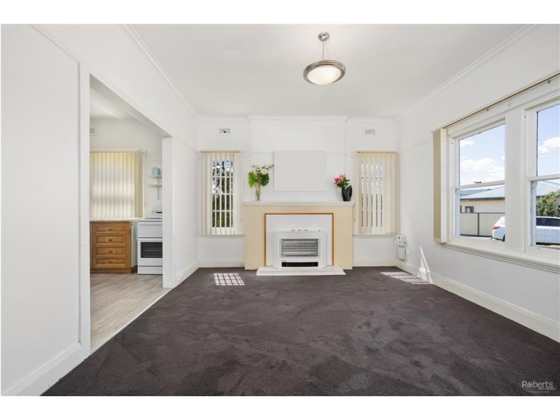 19 Rowan Avenue, Newstead TAS 7250