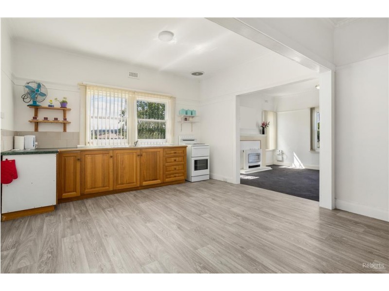 19 Rowan Avenue, Newstead TAS 7250