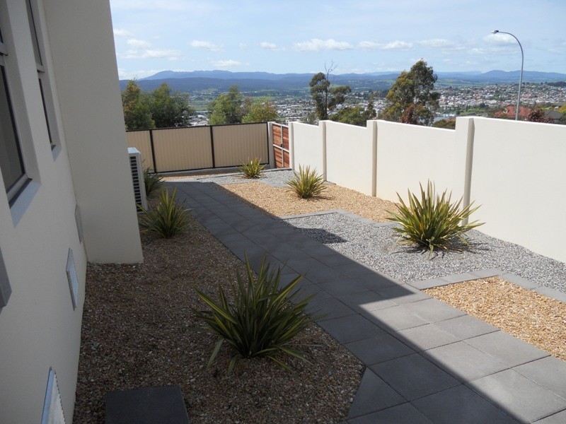 1/52 Lachlan Parade, Trevallyn TAS 7250