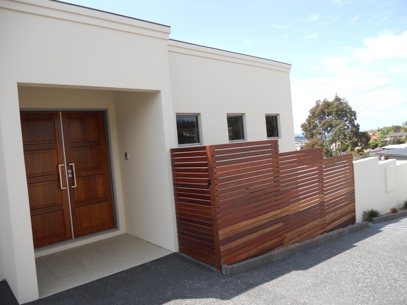 1/52 Lachlan Parade, Trevallyn TAS 7250