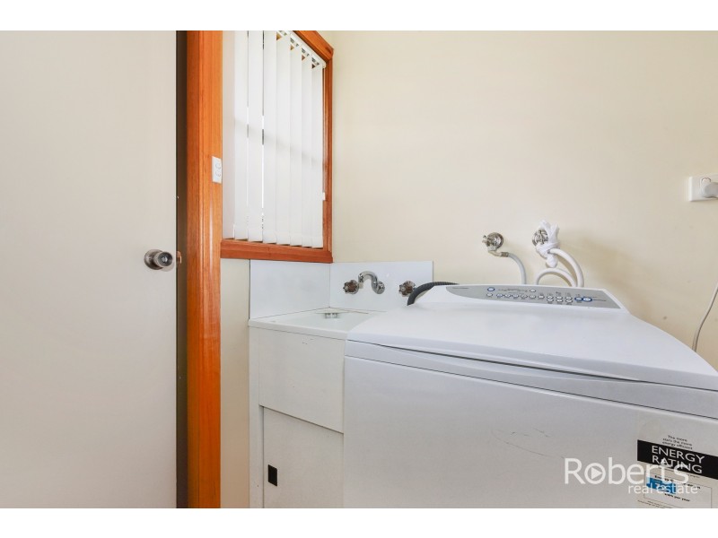 1and2/14 Commodore Drive, Newnham TAS 7248