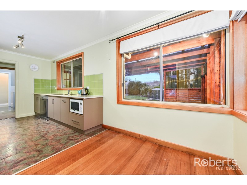 14 Chestnut Road, Youngtown TAS 7249