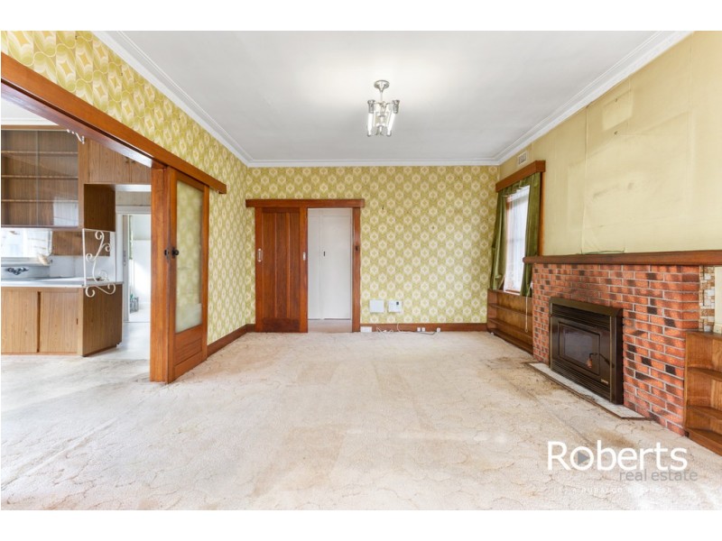 1 Wildor Crescent, Mowbray TAS 7248