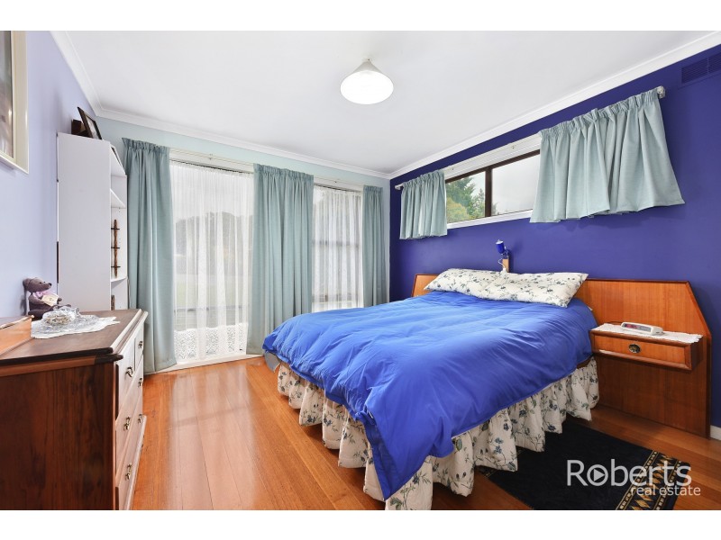 16 Ernest Street, Beauty Point TAS 7270