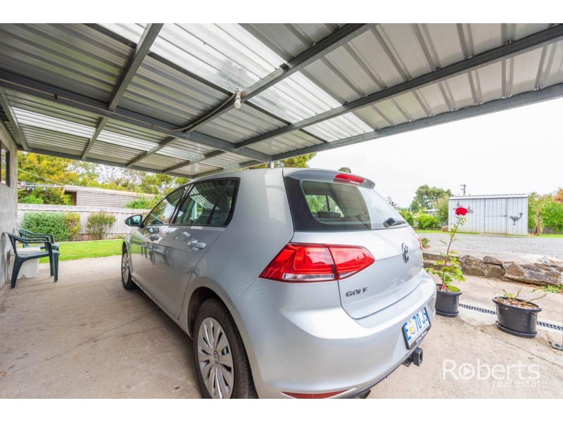 16 Ernest Street, Beauty Point TAS 7270