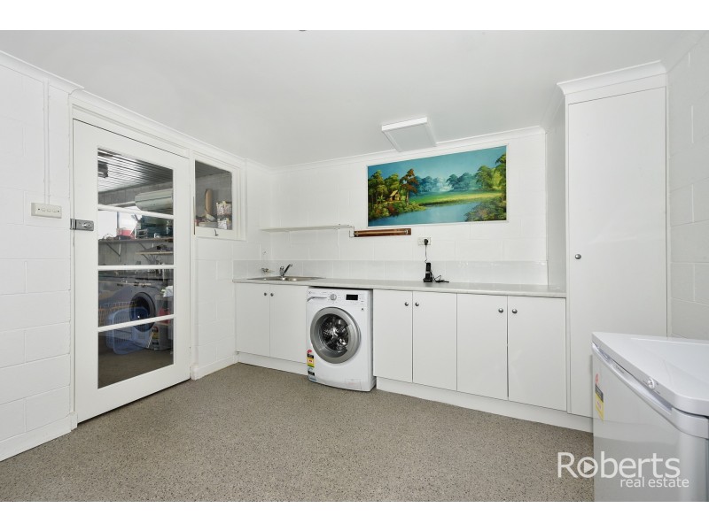 16 Ernest Street, Beauty Point TAS 7270