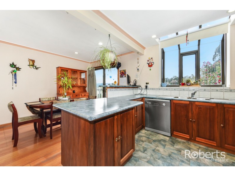 29 Oaktree Road, Youngtown TAS 7249