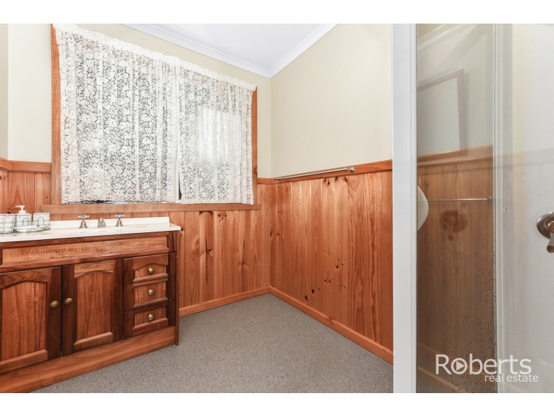 29 Oaktree Road, Youngtown TAS 7249