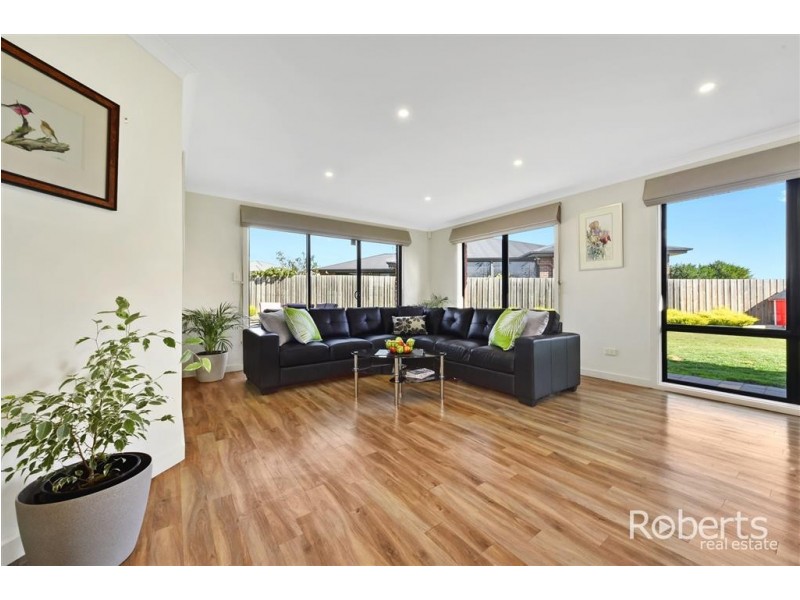 17 Comice Place, Newnham TAS 7248