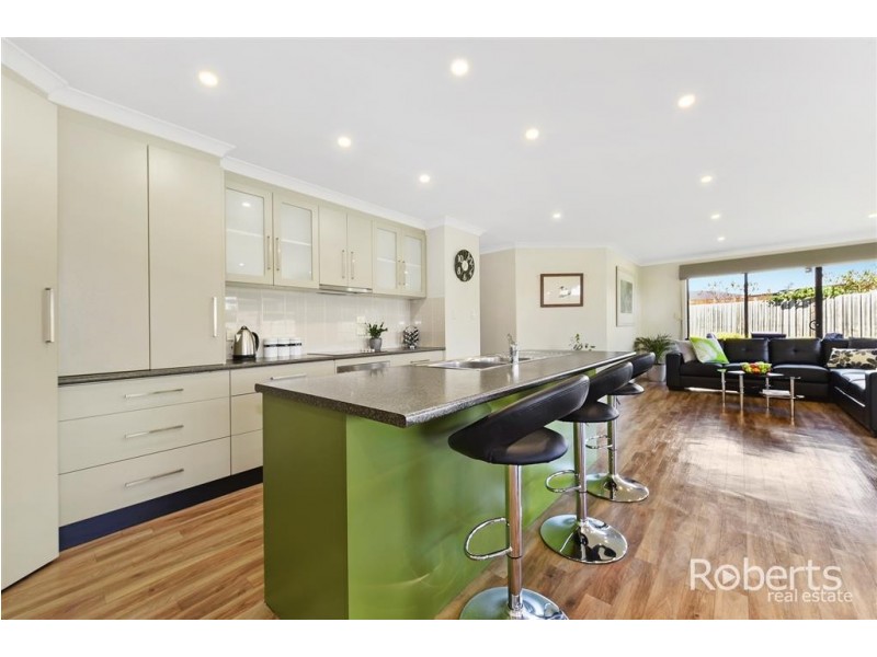 17 Comice Place, Newnham TAS 7248