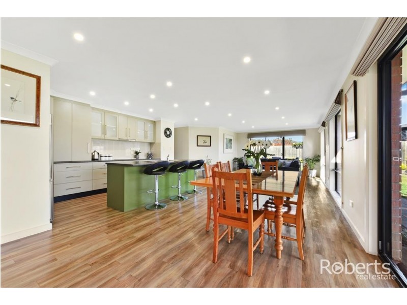 17 Comice Place, Newnham TAS 7248