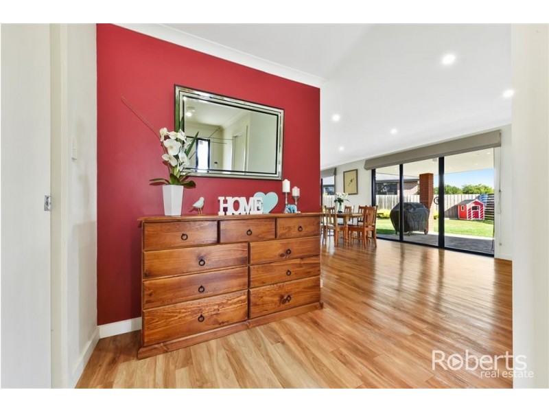 17 Comice Place, Newnham TAS 7248