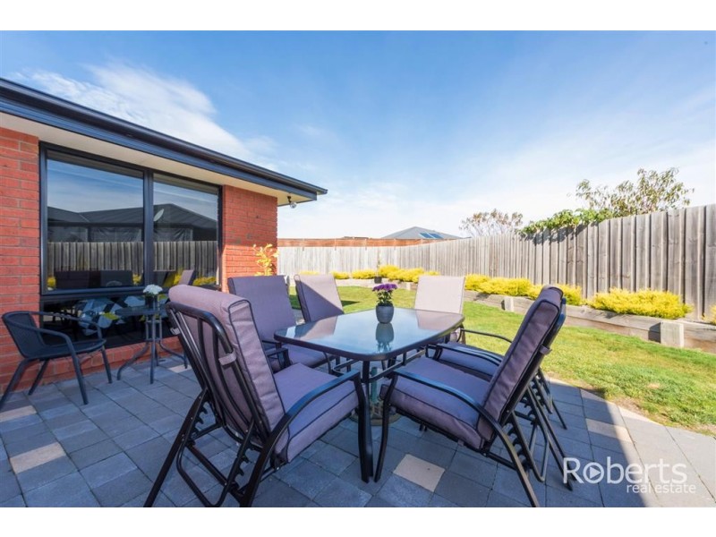 17 Comice Place, Newnham TAS 7248