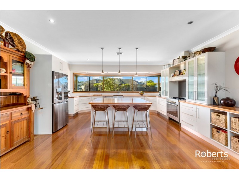 15 Comice Place, Newnham TAS 7248