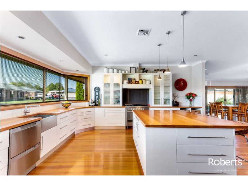 15 Comice Place, Newnham TAS 7248