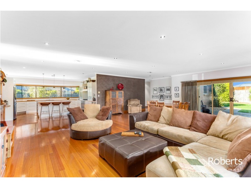 15 Comice Place, Newnham TAS 7248