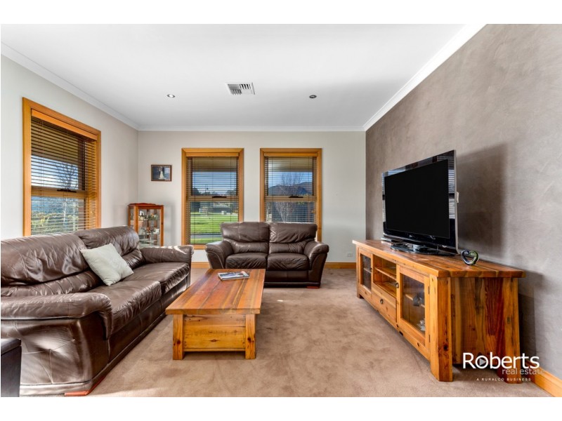 15 Comice Place, Newnham TAS 7248