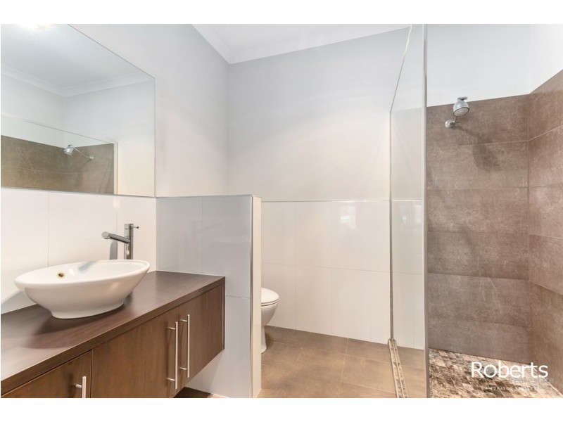 15 Comice Place, Newnham TAS 7248