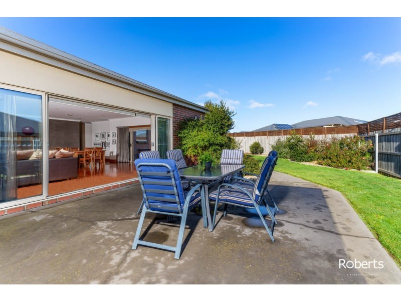 15 Comice Place, Newnham TAS 7248