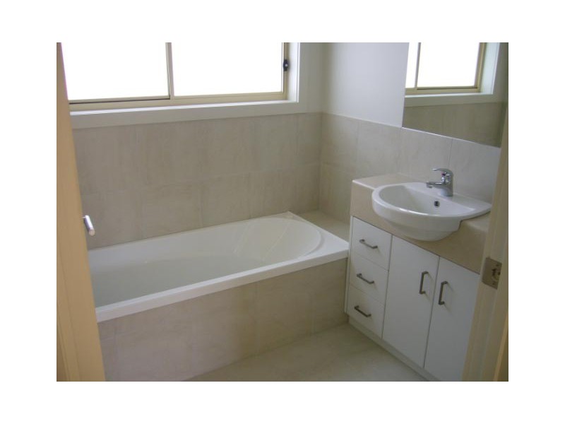 2/55-57 Essendon Street, Summerhill TAS 7250