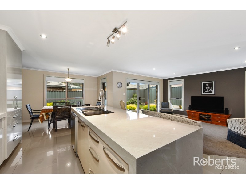 2/5 Palmerston Avenue, Prospect TAS 7250