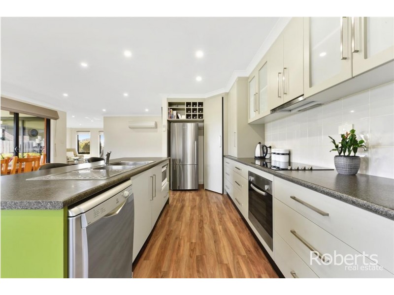 17 Comice Place, Newnham TAS 7248