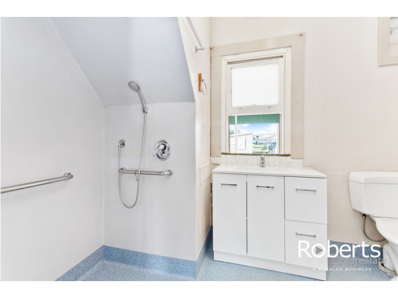 2/6 Glen Esk Lane, St Leonards TAS 7250