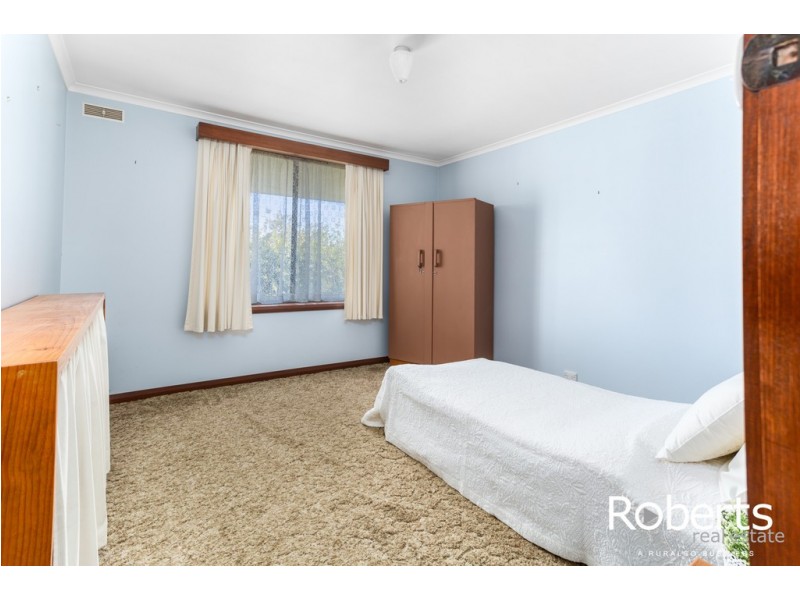 37 Bronzewing Ave, Newnham TAS 7248