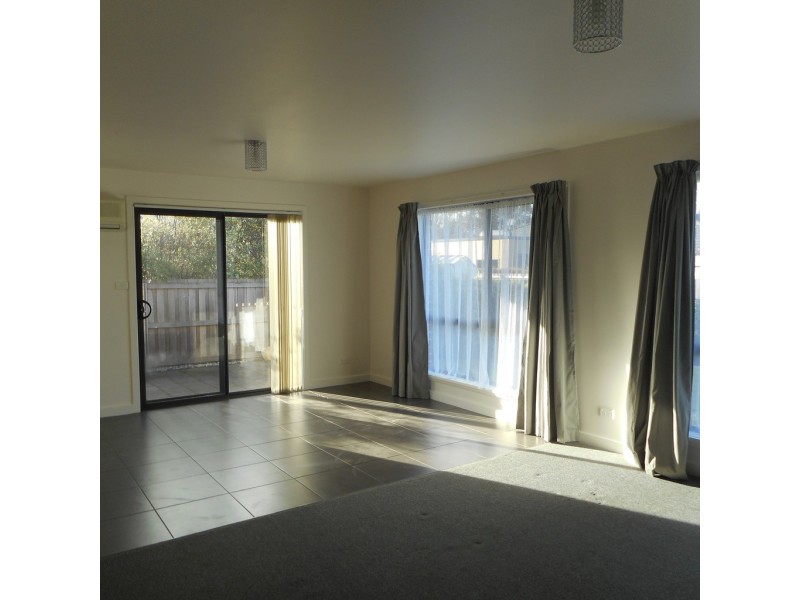 19 Bethune Place, Newnham TAS 7248