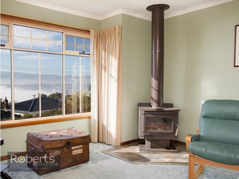 19 Delemere Crescent, Trevallyn TAS 7250