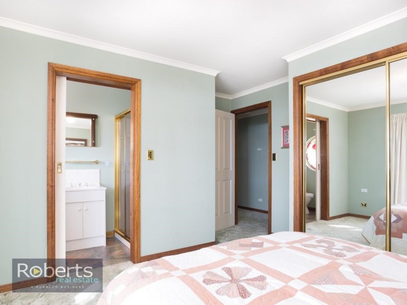 19 Delemere Crescent, Trevallyn TAS 7250