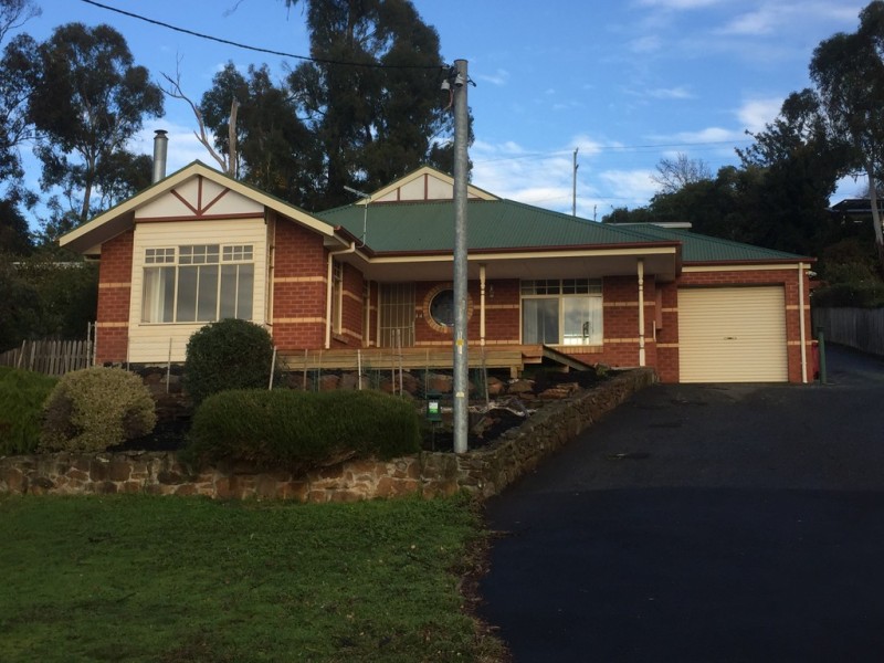 19 Delemere Crescent, Trevallyn TAS 7250