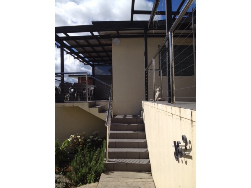 16 Broadview Crescent, Trevallyn TAS 7250